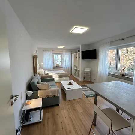 Zentral 1-zimmer Mit Parkplatz *