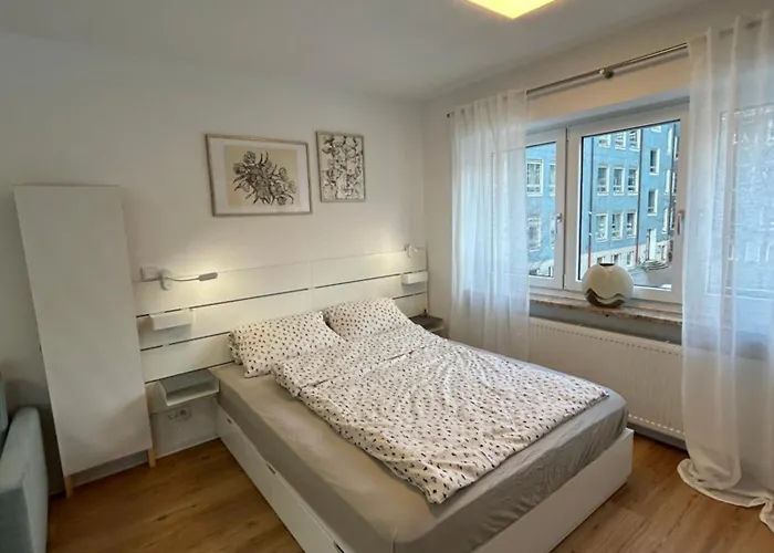 Zentral 1-zimmer Mit Parkplatz كمبتن