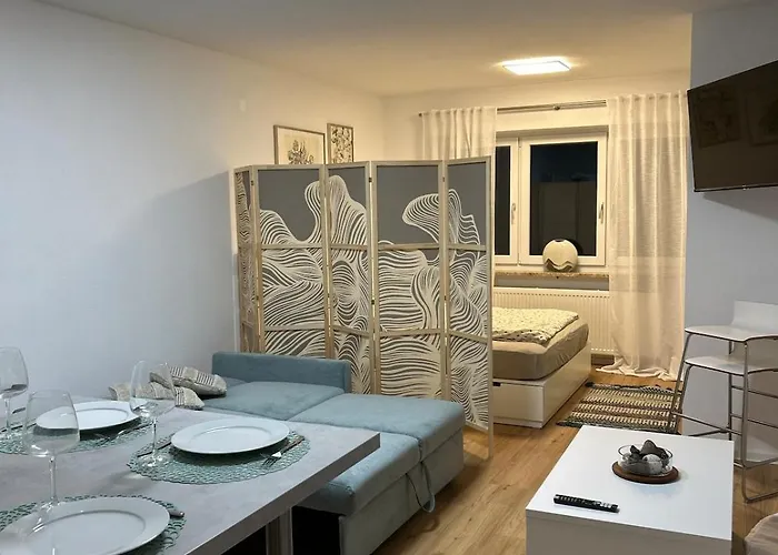 Zentral 1-zimmer Mit Parkplatz كمبتن